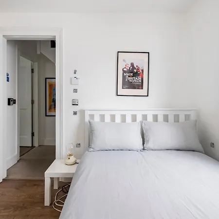 195Vbr With Private Bathrooms, Shared Kitchen London Exterior photo